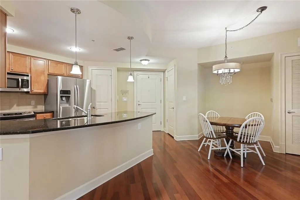 200 River Vista Drive Unit 325, Atlanta, Georgia 30339, 2 Bedrooms Bedrooms, ,2 BathroomsBathrooms,Residential,Sold,200 River Vista Drive Unit 325,6704877 200 River Vista Drive Unit 325, Atlanta, Georgia 30339, 2 Bedrooms Bedrooms, ,2 BathroomsBathrooms,Residential,Sold,200 River Vista Drive Unit 325,6704877