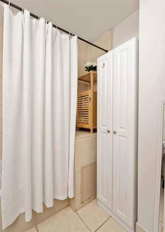 259 14th Street Ne Unit B103, Atlanta, Georgia 30309, 1 Bedroom Bedrooms, ,1 BathroomBathrooms,Residential,For Sale,259 14th Street Ne Unit B103,7670573