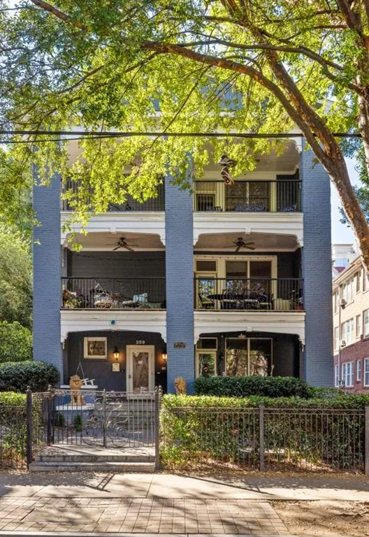 259 14th Street Ne Unit B103, Atlanta, Georgia 30309, 1 Bedroom Bedrooms, ,1 BathroomBathrooms,Residential,For Sale,259 14th Street Ne Unit B103,7670573