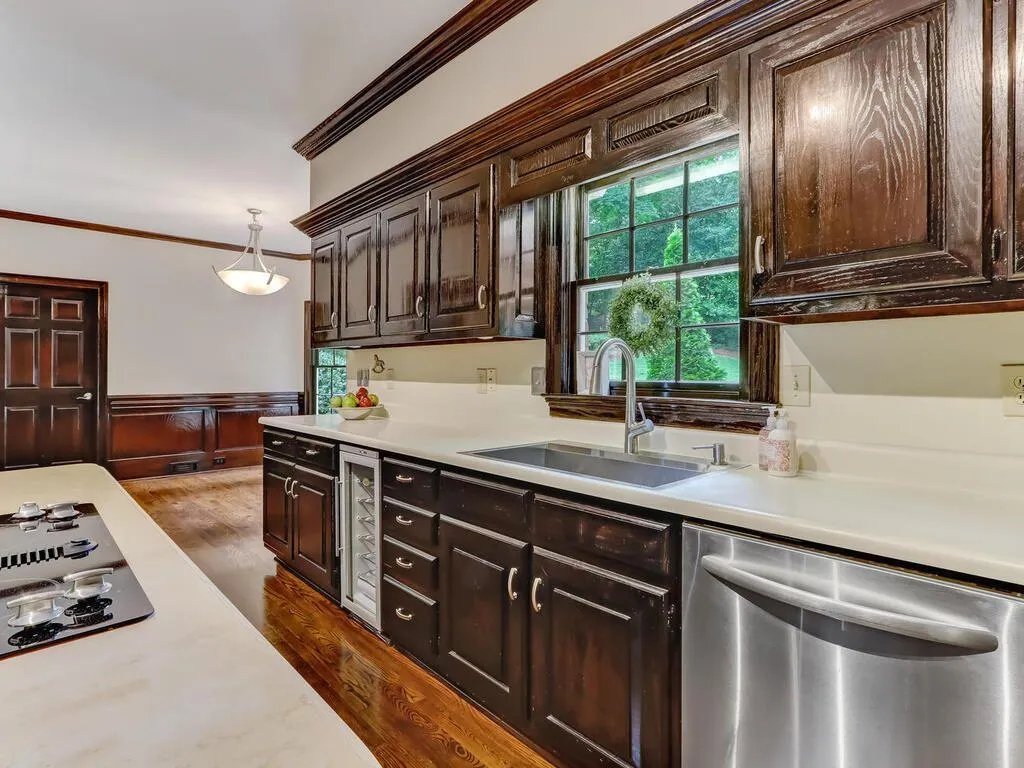 1790 Redbourne Drive, Atlanta, Georgia 30350, 5 Bedrooms Bedrooms, ,4 BathroomsBathrooms,Residential,Sold,1790 Redbourne Drive,6896570