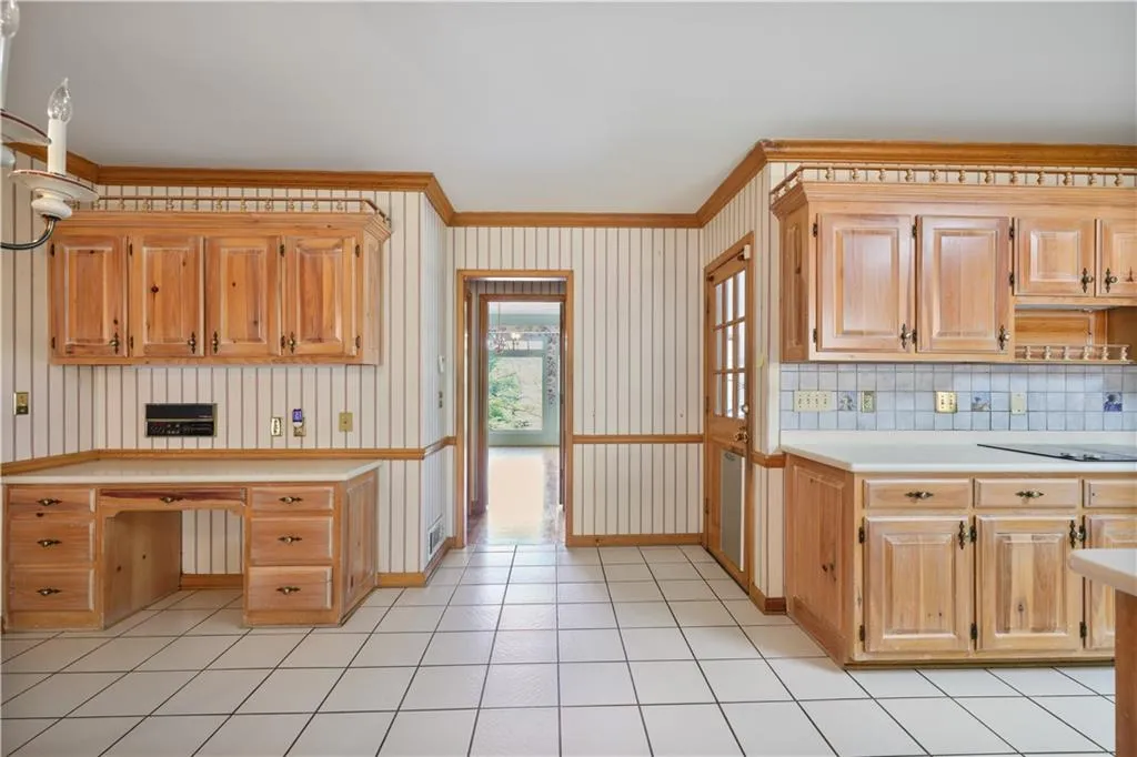 7700 Dunvegan Close, Atlanta, Georgia 30350, 4 Bedrooms Bedrooms, ,3 BathroomsBathrooms,Residential,Sold,7700 Dunvegan Close,7558651