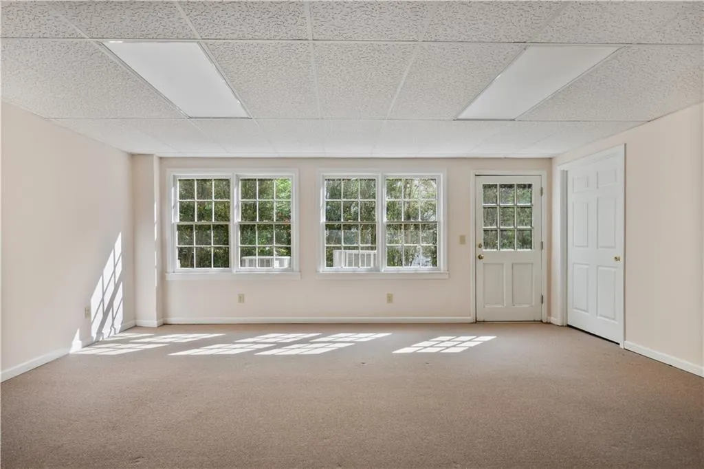 7700 Dunvegan Close, Atlanta, Georgia 30350, 4 Bedrooms Bedrooms, ,3 BathroomsBathrooms,Residential,Sold,7700 Dunvegan Close,7558651