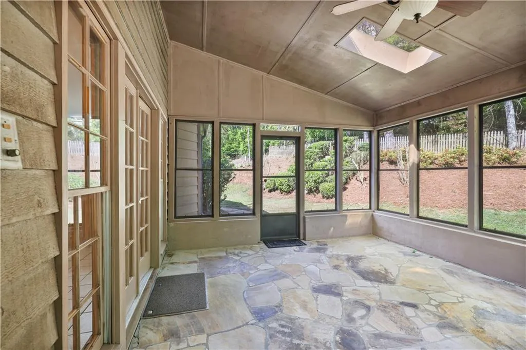 7700 Dunvegan Close, Atlanta, Georgia 30350, 4 Bedrooms Bedrooms, ,3 BathroomsBathrooms,Residential,Sold,7700 Dunvegan Close,7558651