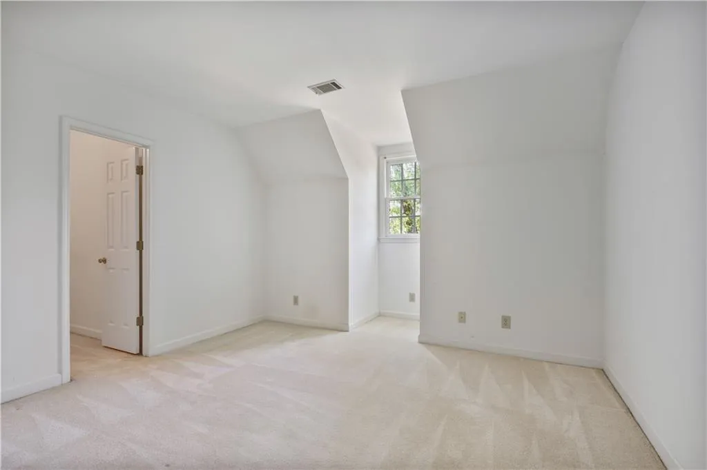 7700 Dunvegan Close, Atlanta, Georgia 30350, 4 Bedrooms Bedrooms, ,3 BathroomsBathrooms,Residential,Sold,7700 Dunvegan Close,7558651