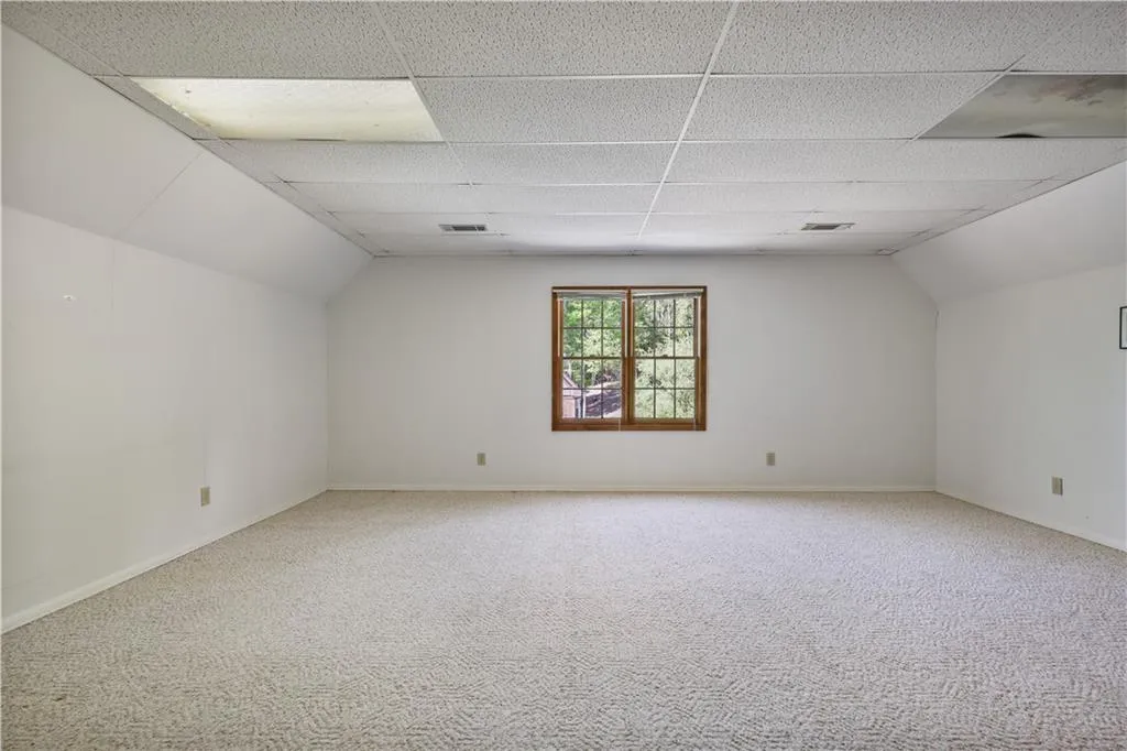 7700 Dunvegan Close, Atlanta, Georgia 30350, 4 Bedrooms Bedrooms, ,3 BathroomsBathrooms,Residential,Sold,7700 Dunvegan Close,7558651