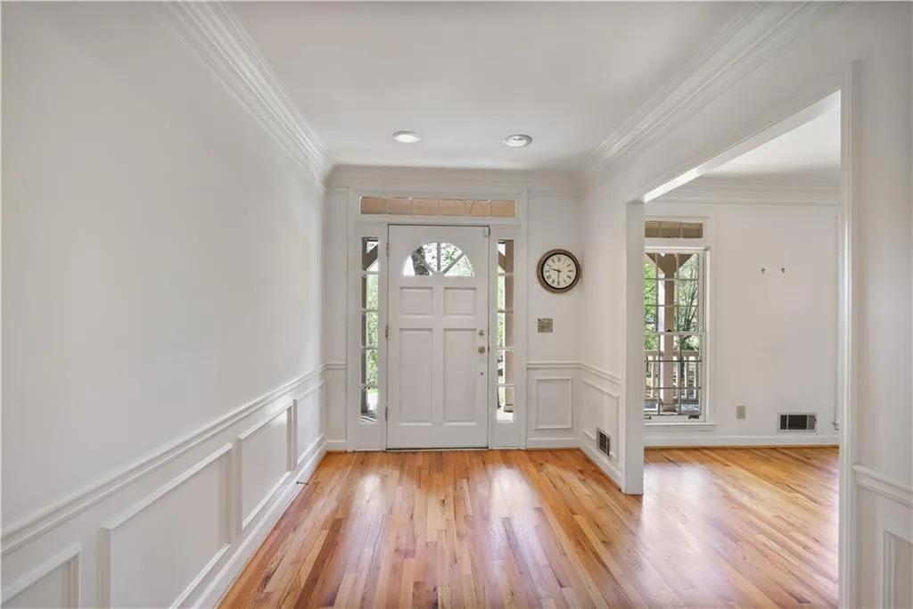 7700 Dunvegan Close, Atlanta, Georgia 30350, 4 Bedrooms Bedrooms, ,3 BathroomsBathrooms,Residential,Sold,7700 Dunvegan Close,7558651