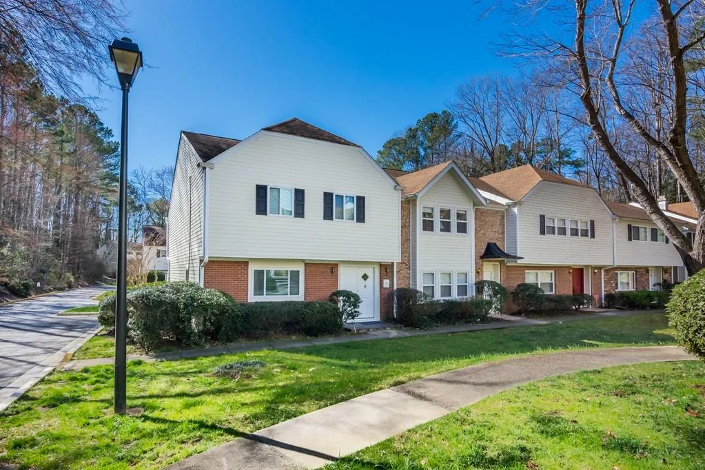 7114 Stonington Drive Ne, Sandy Springs, Georgia 30328, 3 Bedrooms Bedrooms, ,2 BathroomsBathrooms,Residential,Sold,7114 Stonington Drive Ne,6509231