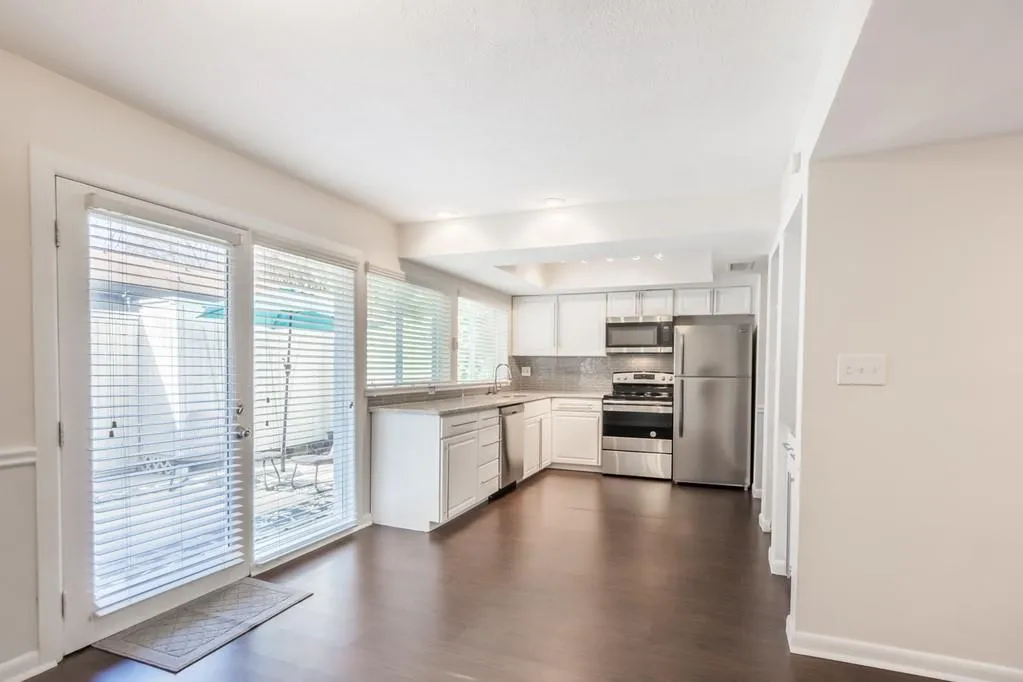 7114 Stonington Drive Ne, Sandy Springs, Georgia 30328, 3 Bedrooms Bedrooms, ,2 BathroomsBathrooms,Residential,Sold,7114 Stonington Drive Ne,6509231