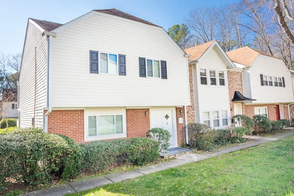 7114 Stonington Drive Ne, Sandy Springs, Georgia 30328, 3 Bedrooms Bedrooms, ,2 BathroomsBathrooms,Residential,Sold,7114 Stonington Drive Ne,6509231