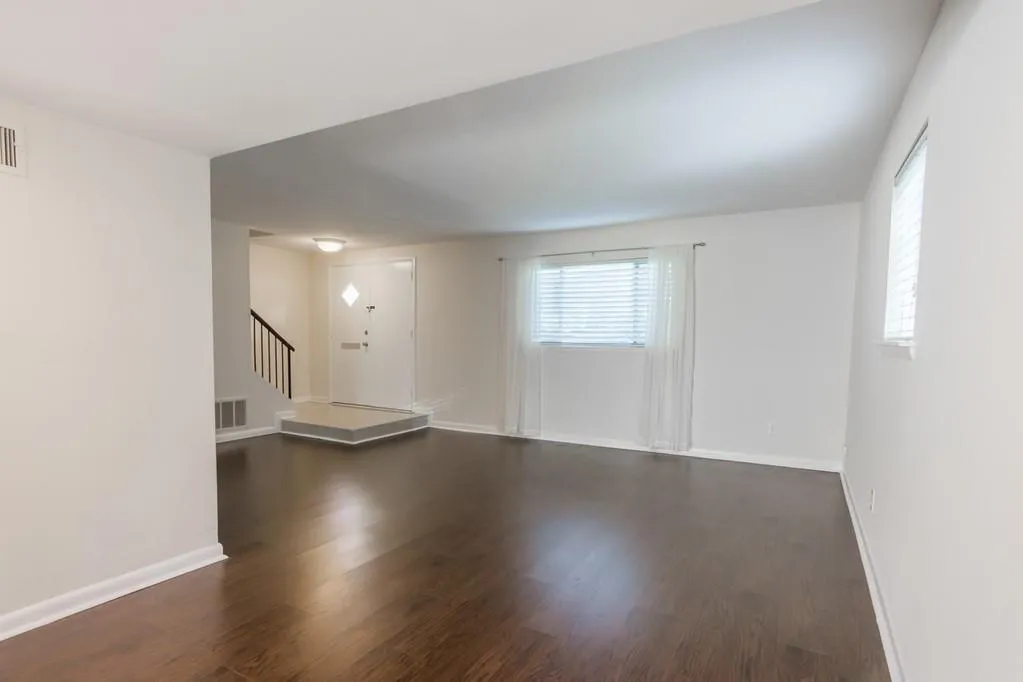 7114 Stonington Drive Ne, Sandy Springs, Georgia 30328, 3 Bedrooms Bedrooms, ,2 BathroomsBathrooms,Residential,Sold,7114 Stonington Drive Ne,6509231