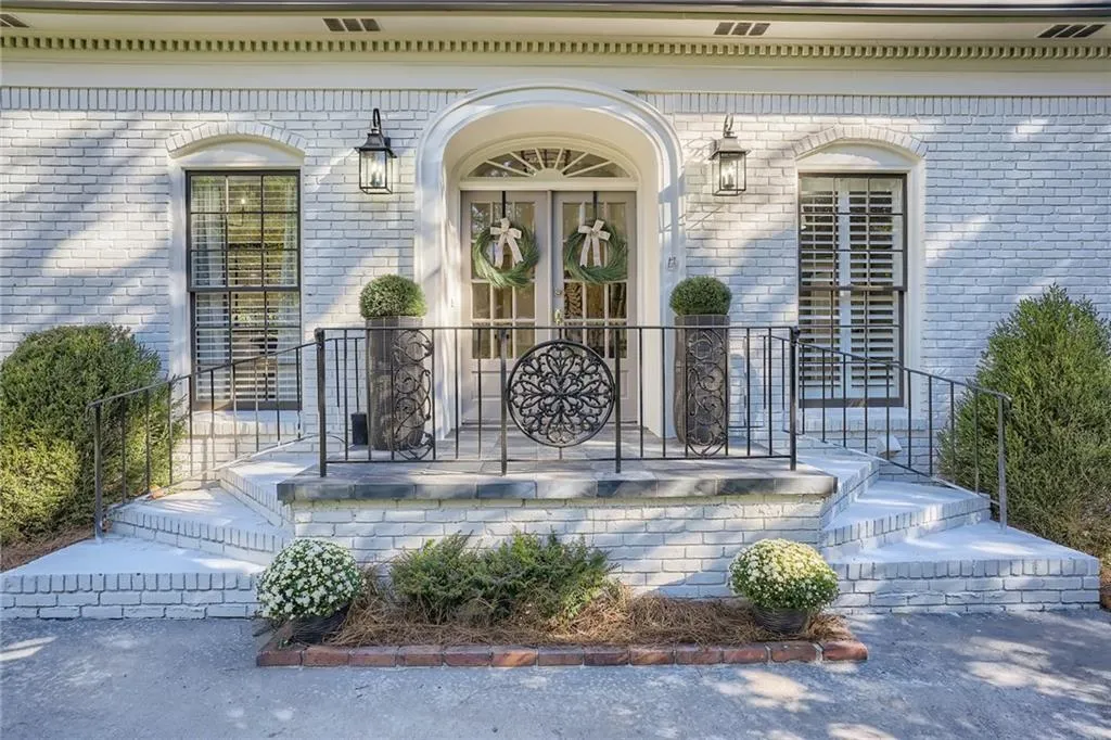 6240 Rivercliffe Drive, Sandy Springs, Georgia 30328, 5 Bedrooms Bedrooms, ,4 BathroomsBathrooms,Residential,Sold,6240 Rivercliffe Drive,7121873