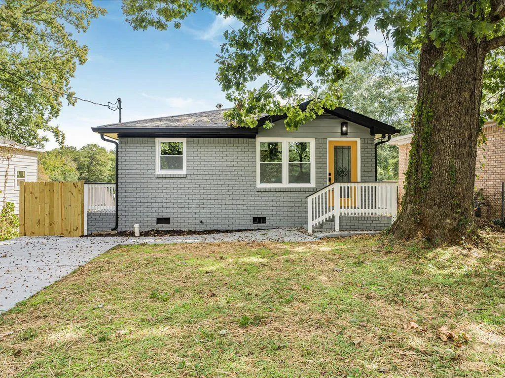 735 S Grand Avenue Nw, Atlanta, Georgia 30318, 3 Bedrooms Bedrooms, ,1 BathroomBathrooms,Residential,For Sale,735 S Grand Avenue Nw,7663590