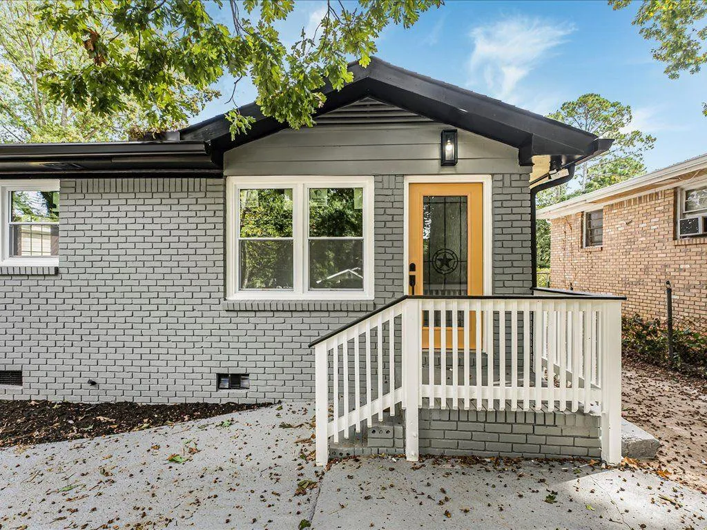 735 S Grand Avenue Nw, Atlanta, Georgia 30318, 3 Bedrooms Bedrooms, ,1 BathroomBathrooms,Residential,For Sale,735 S Grand Avenue Nw,7663590