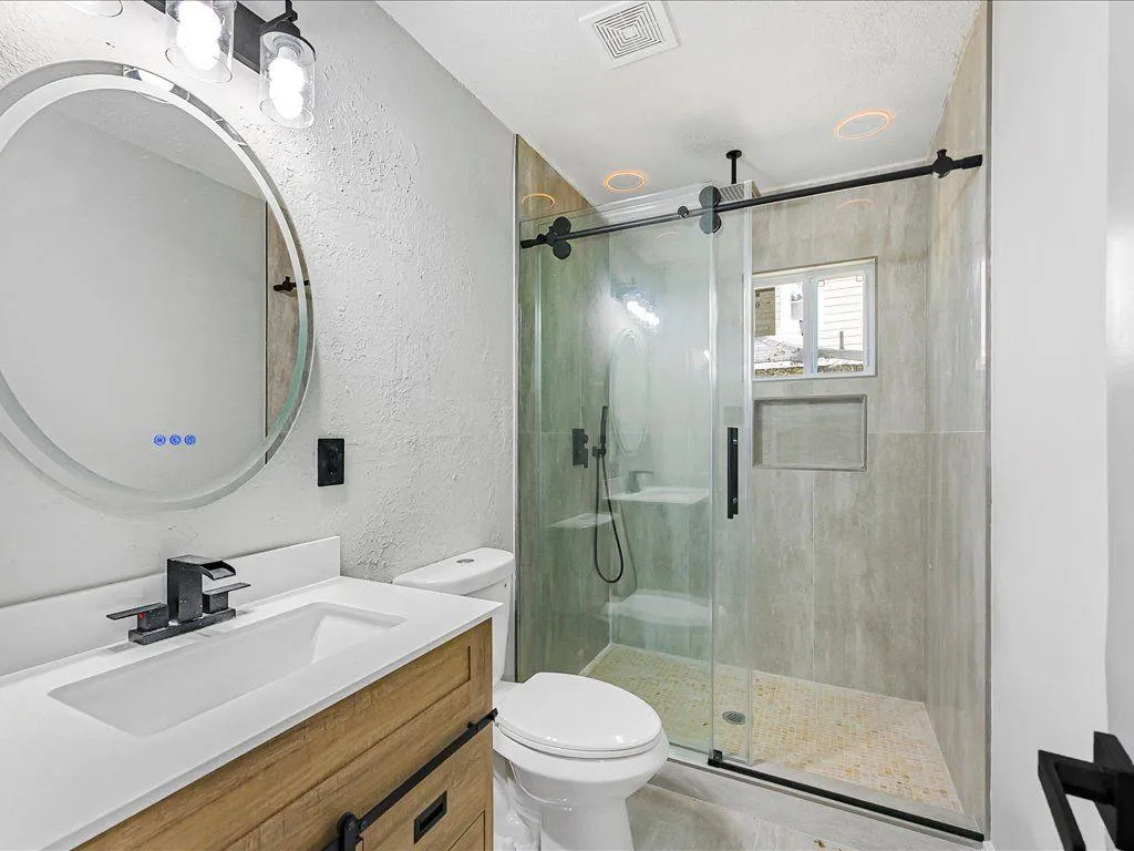 735 S Grand Avenue Nw, Atlanta, Georgia 30318, 3 Bedrooms Bedrooms, ,1 BathroomBathrooms,Residential,For Sale,735 S Grand Avenue Nw,7663590