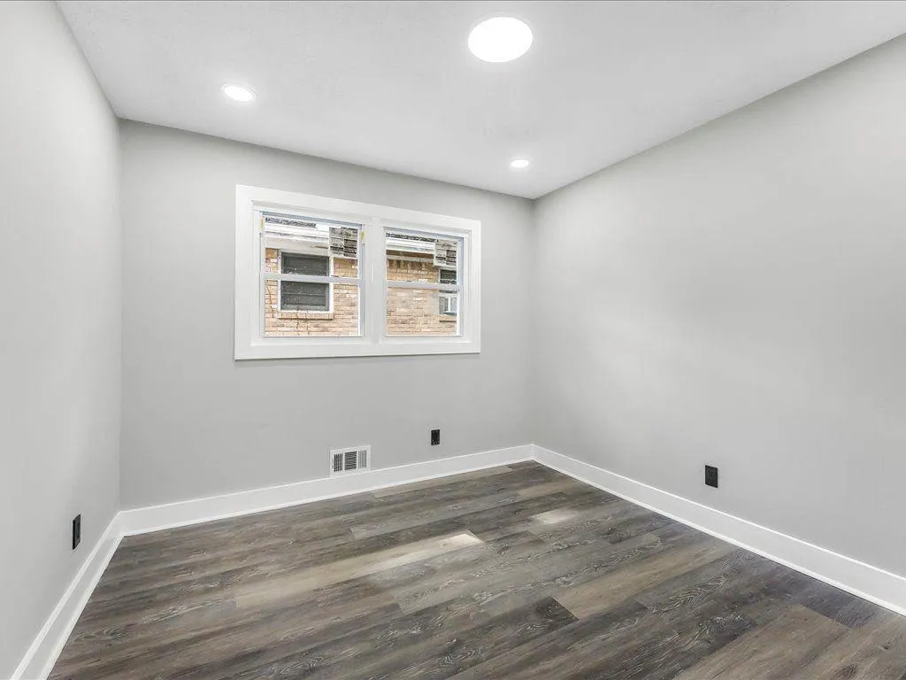 735 S Grand Avenue Nw, Atlanta, Georgia 30318, 3 Bedrooms Bedrooms, ,1 BathroomBathrooms,Residential,For Sale,735 S Grand Avenue Nw,7663590