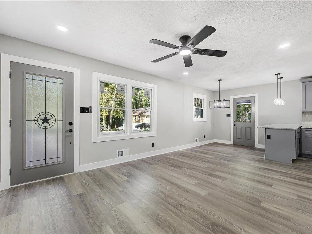 735 S Grand Avenue Nw, Atlanta, Georgia 30318, 3 Bedrooms Bedrooms, ,1 BathroomBathrooms,Residential,For Sale,735 S Grand Avenue Nw,7663590