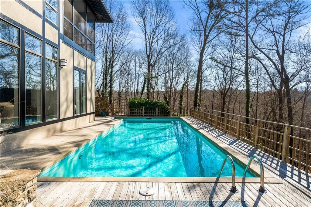29 Wing Mill Road, Sandy Springs, Georgia 30350, 4 Bedrooms Bedrooms, ,3 BathroomsBathrooms,Residential,Sold,29 Wing Mill Road,6995255