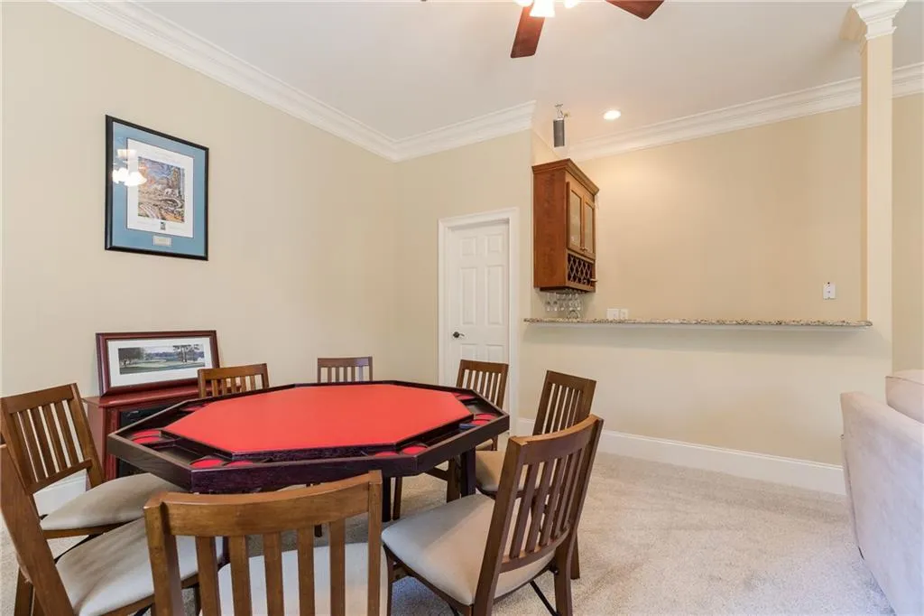 5492 Glenridge Drive Unit 560, Atlanta, Georgia 30342, 4 Bedrooms Bedrooms, ,3 BathroomsBathrooms,Residential,Sold,5492 Glenridge Drive Unit 560,6125219