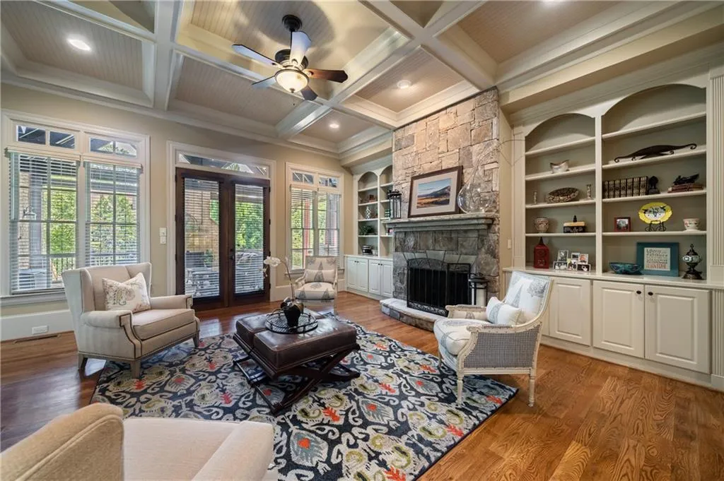 5035 Lake Forrest Drive Ne, Sandy Springs, Georgia 30342, 6 Bedrooms Bedrooms, ,6 BathroomsBathrooms,Residential,Sold,5035 Lake Forrest Drive Ne,6764639