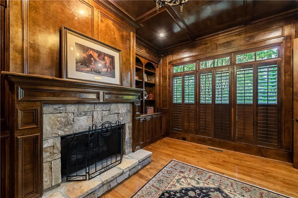 5035 Lake Forrest Drive Ne, Sandy Springs, Georgia 30342, 6 Bedrooms Bedrooms, ,6 BathroomsBathrooms,Residential,Sold,5035 Lake Forrest Drive Ne,6764639