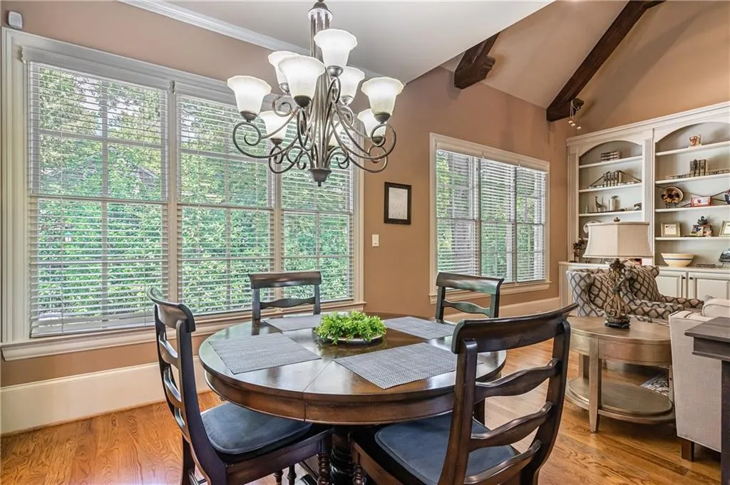 5035 Lake Forrest Drive Ne, Sandy Springs, Georgia 30342, 6 Bedrooms Bedrooms, ,6 BathroomsBathrooms,Residential,Sold,5035 Lake Forrest Drive Ne,6764639