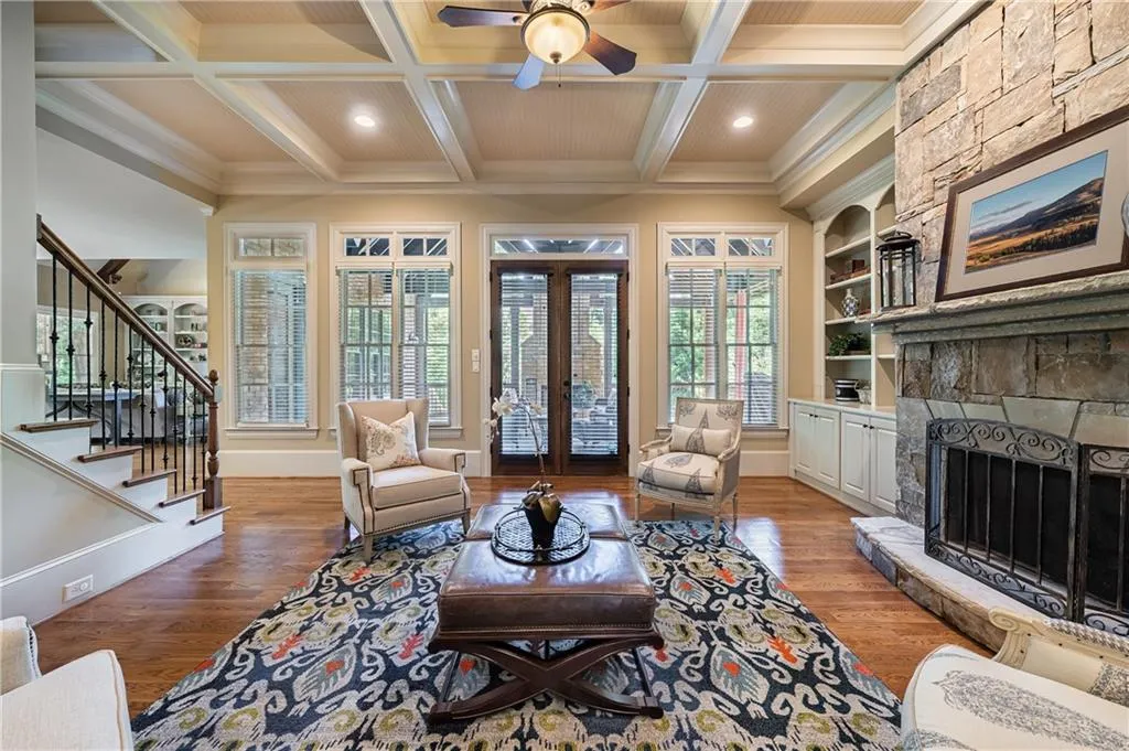 5035 Lake Forrest Drive Ne, Sandy Springs, Georgia 30342, 6 Bedrooms Bedrooms, ,6 BathroomsBathrooms,Residential,Sold,5035 Lake Forrest Drive Ne,6764639