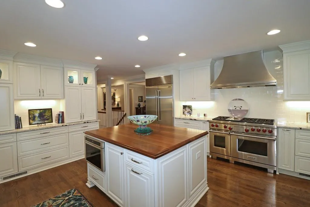 130 Forrest Lake Drive Nw, Atlanta, Georgia 30327, 4 Bedrooms Bedrooms, ,3 BathroomsBathrooms,Residential,Sold,130 Forrest Lake Drive Nw,6765116