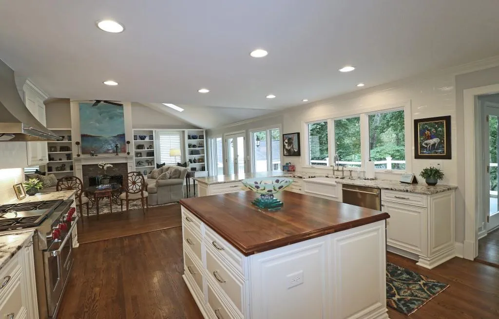 130 Forrest Lake Drive Nw, Atlanta, Georgia 30327, 4 Bedrooms Bedrooms, ,3 BathroomsBathrooms,Residential,Sold,130 Forrest Lake Drive Nw,6765116