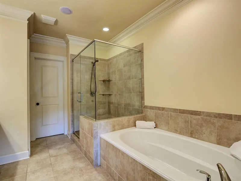 708 Creekgarden Court, Atlanta, Georgia 30339, 4 Bedrooms Bedrooms, ,4 BathroomsBathrooms,Residential,Sold,708 Creekgarden Court,5926109