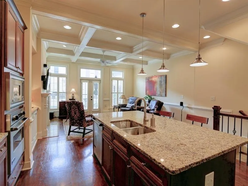 708 Creekgarden Court, Atlanta, Georgia 30339, 4 Bedrooms Bedrooms, ,4 BathroomsBathrooms,Residential,Sold,708 Creekgarden Court,5926109