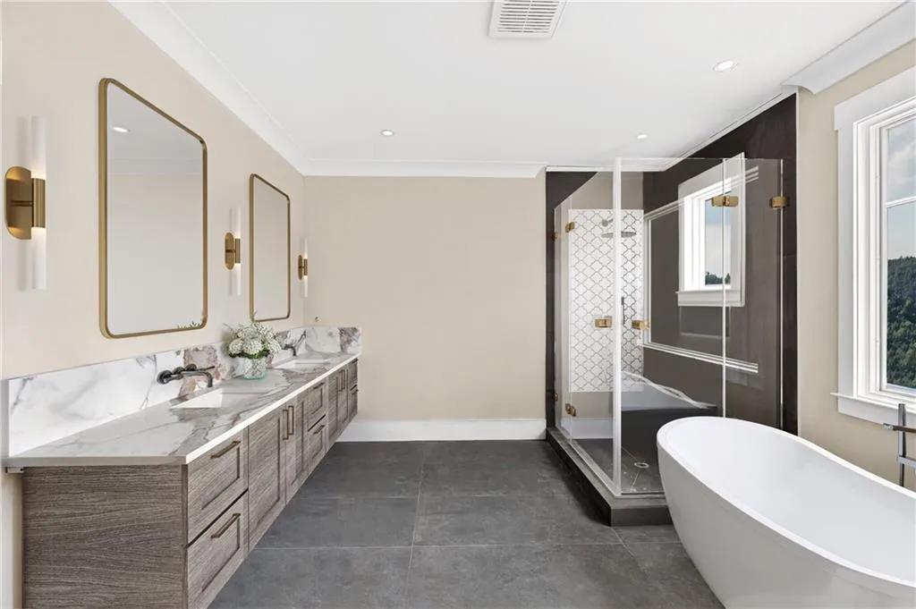 1330 Twelve Oaks Circle Nw, Atlanta, Georgia 30327, 5 Bedrooms Bedrooms, 0 ,4 BathroomsBathrooms,Residential,For Sale,1330 Twelve Oaks Circle Nw,7822873