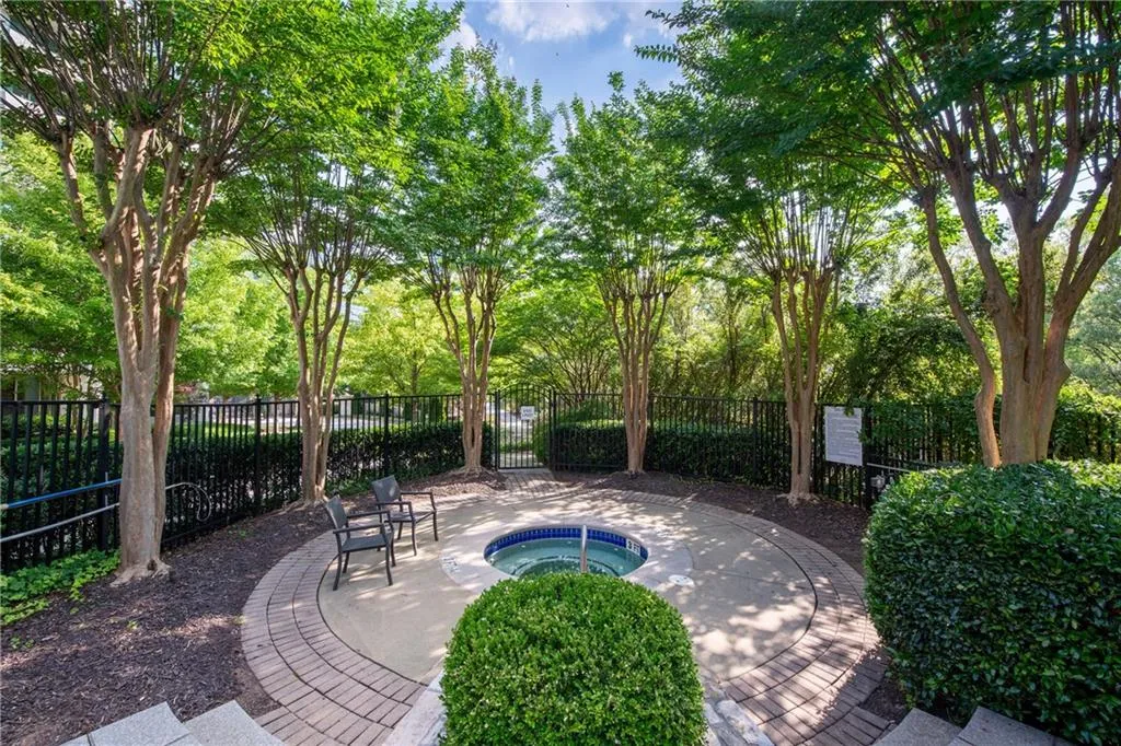 700 Park Regency Place Ne Unit 1605, Atlanta, Georgia 30326, 3 Bedrooms Bedrooms, ,3 BathroomsBathrooms,Residential,For Sale,700 Park Regency Place Ne Unit 1605,7602800