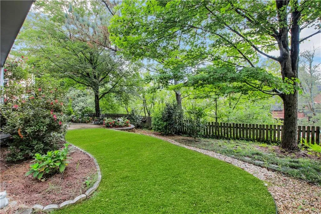4575 Windsor Park Place, Atlanta, Georgia 30342, 4 Bedrooms Bedrooms, ,2 BathroomsBathrooms,Residential,Sold,4575 Windsor Park Place,6776222