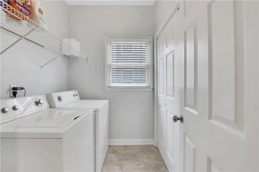 4575 Windsor Park Place, Atlanta, Georgia 30342, 4 Bedrooms Bedrooms, ,2 BathroomsBathrooms,Residential,Sold,4575 Windsor Park Place,6776222