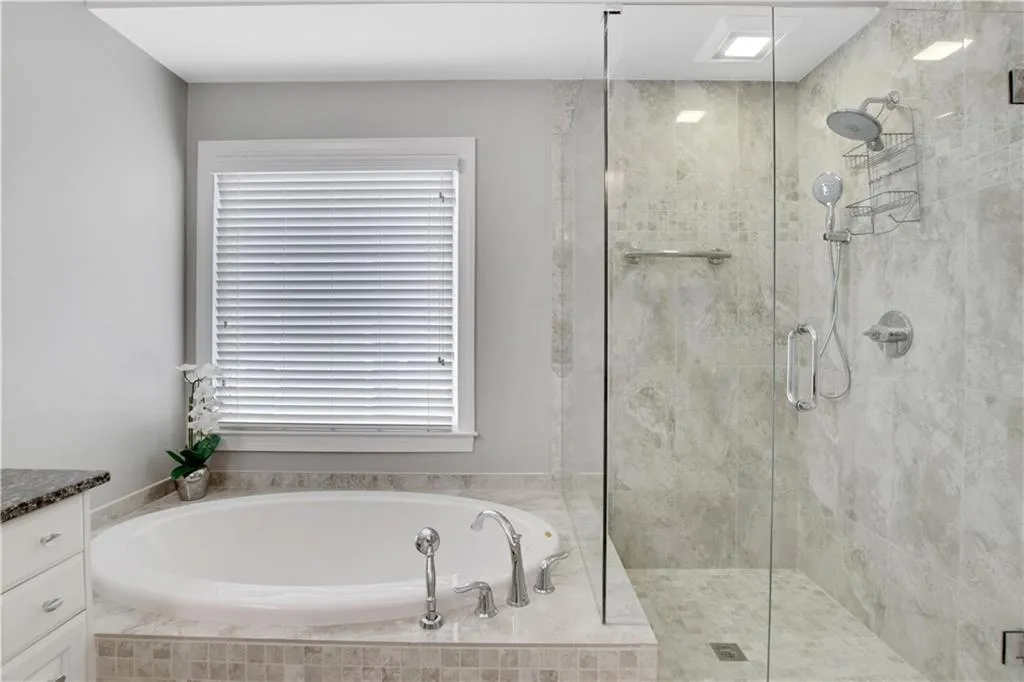 4575 Windsor Park Place, Atlanta, Georgia 30342, 4 Bedrooms Bedrooms, ,2 BathroomsBathrooms,Residential,Sold,4575 Windsor Park Place,6776222