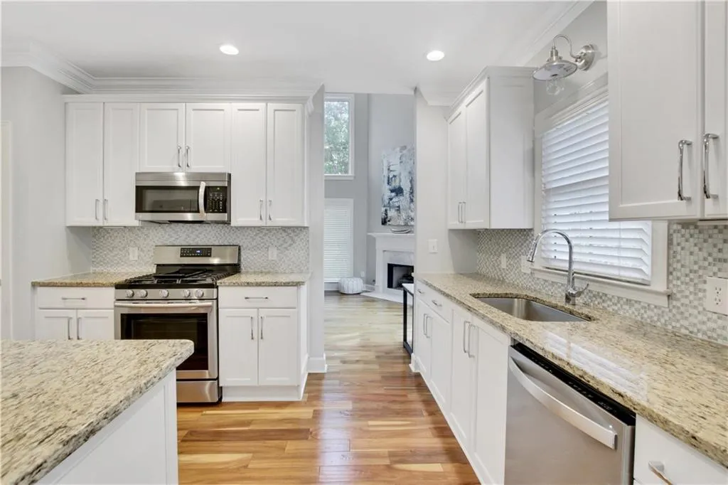 4575 Windsor Park Place, Atlanta, Georgia 30342, 4 Bedrooms Bedrooms, ,2 BathroomsBathrooms,Residential,Sold,4575 Windsor Park Place,6776222