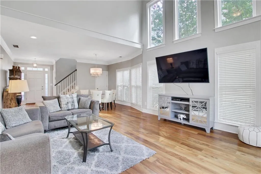 4575 Windsor Park Place, Atlanta, Georgia 30342, 4 Bedrooms Bedrooms, ,2 BathroomsBathrooms,Residential,Sold,4575 Windsor Park Place,6776222