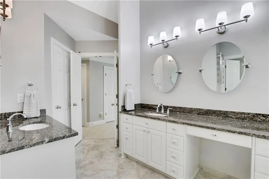 4575 Windsor Park Place, Atlanta, Georgia 30342, 4 Bedrooms Bedrooms, ,2 BathroomsBathrooms,Residential,Sold,4575 Windsor Park Place,6776222