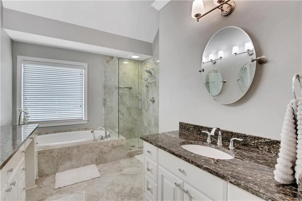 4575 Windsor Park Place, Atlanta, Georgia 30342, 4 Bedrooms Bedrooms, ,2 BathroomsBathrooms,Residential,Sold,4575 Windsor Park Place,6776222