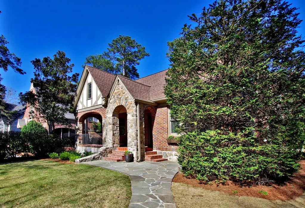 1629 N Pelham Road Ne, Atlanta, Georgia 30324, 4 Bedrooms Bedrooms, ,3 BathroomsBathrooms,Residential,Sold,1629 N Pelham Road Ne,5983592