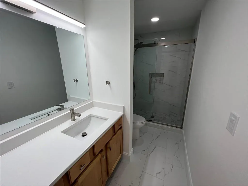 546 Granville Court, Atlanta, Georgia 30328, 1 Bedroom Bedrooms, ,1 BathroomBathrooms,Residential,Sold,546 Granville Court,7208535