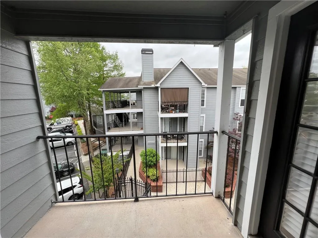 546 Granville Court, Atlanta, Georgia 30328, 1 Bedroom Bedrooms, ,1 BathroomBathrooms,Residential,Sold,546 Granville Court,7208535