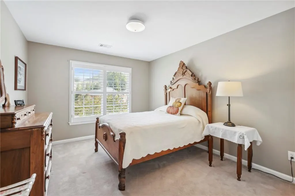 540 Cameron Manor Way, Sandy Springs, Georgia 30328, 4 Bedrooms Bedrooms, ,3 BathroomsBathrooms,Residential,Sold,540 Cameron Manor Way,7267937
