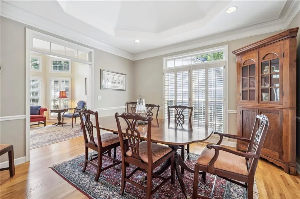 540 Cameron Manor Way, Sandy Springs, Georgia 30328, 4 Bedrooms Bedrooms, ,3 BathroomsBathrooms,Residential,Sold,540 Cameron Manor Way,7267937