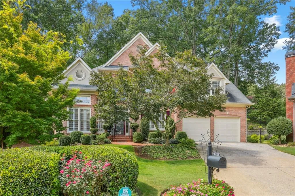 540 Cameron Manor Way, Sandy Springs, Georgia 30328, 4 Bedrooms Bedrooms, ,3 BathroomsBathrooms,Residential,Sold,540 Cameron Manor Way,7267937