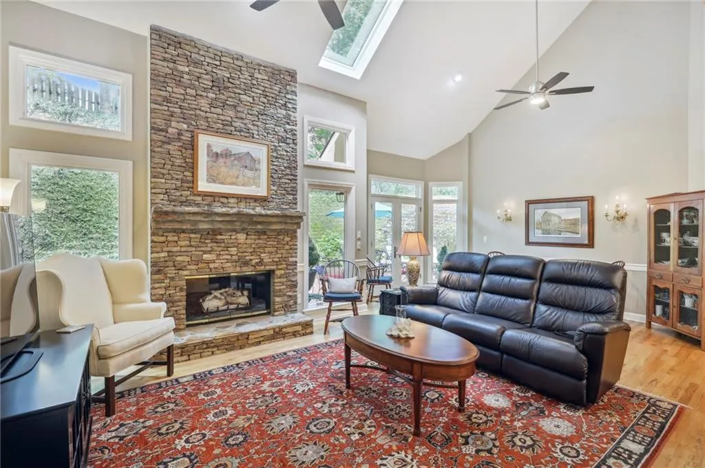 540 Cameron Manor Way, Sandy Springs, Georgia 30328, 4 Bedrooms Bedrooms, ,3 BathroomsBathrooms,Residential,Sold,540 Cameron Manor Way,7267937