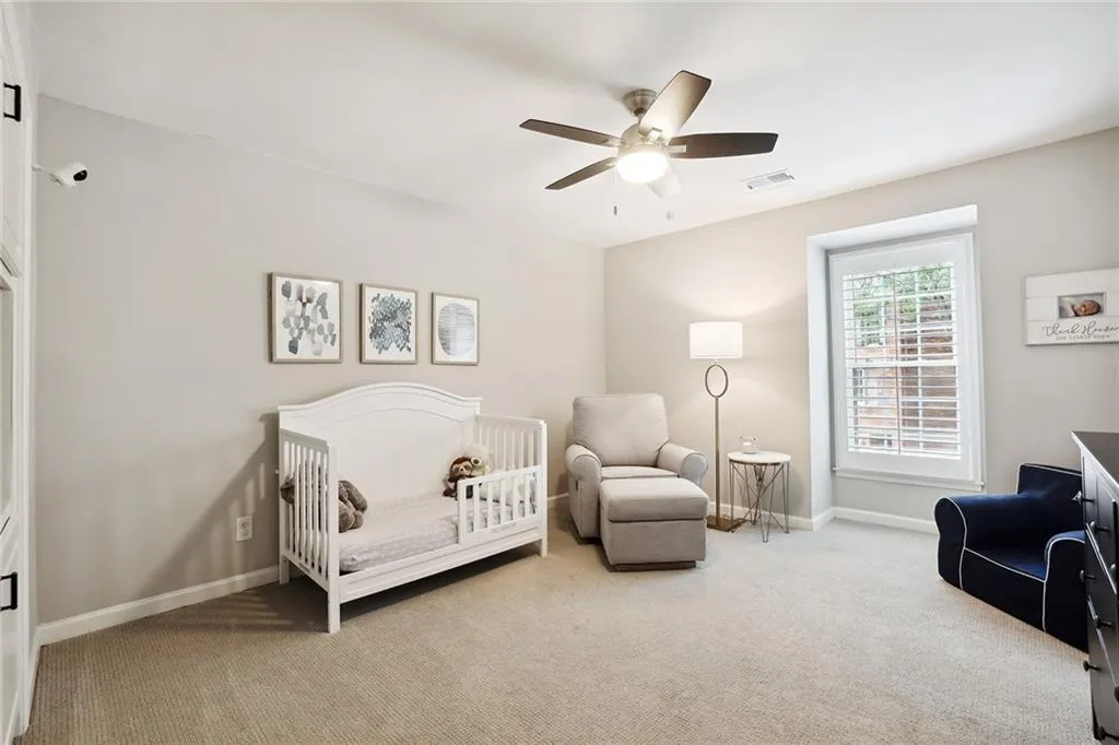 221 The South Chace, Sandy Springs, Georgia 30328, 3 Bedrooms Bedrooms, ,3 BathroomsBathrooms,Residential,Sold,221 The South Chace,7259275