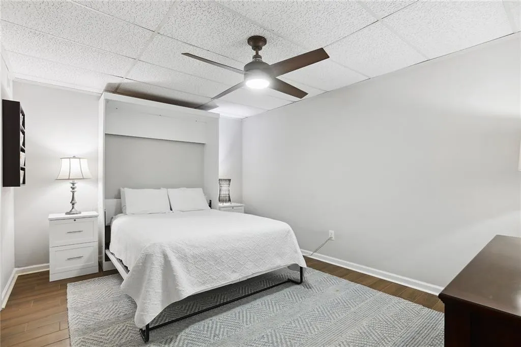 221 The South Chace, Sandy Springs, Georgia 30328, 3 Bedrooms Bedrooms, ,3 BathroomsBathrooms,Residential,Sold,221 The South Chace,7259275