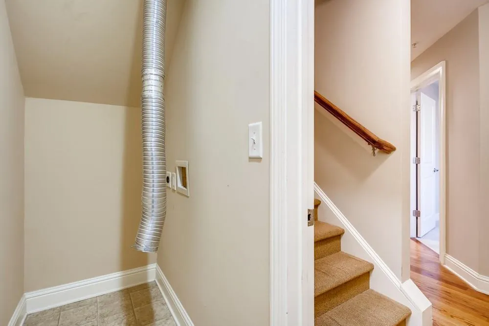 6405 Paulson Place, Sandy Springs, Georgia 30328, 2 Bedrooms Bedrooms, ,2 BathroomsBathrooms,Residential,Sold,6405 Paulson Place,6821466