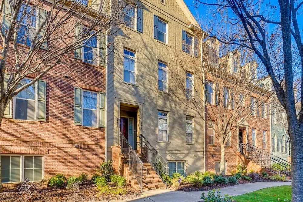 6405 Paulson Place, Sandy Springs, Georgia 30328, 2 Bedrooms Bedrooms, ,2 BathroomsBathrooms,Residential,Sold,6405 Paulson Place,6821466